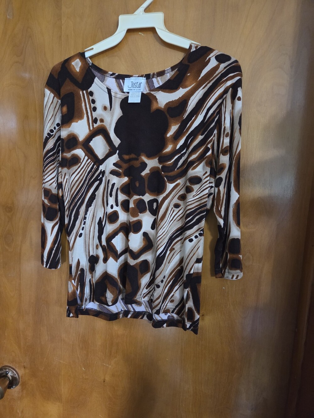 Sm Stretchy Brown Print Top 3/4 " Sleeves New